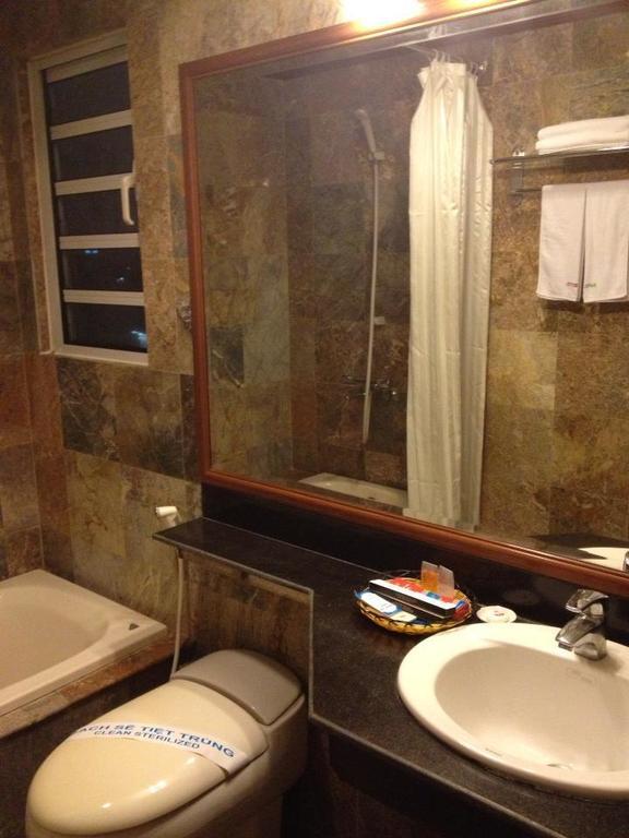 Satel Hotel Ханой Екстериор снимка