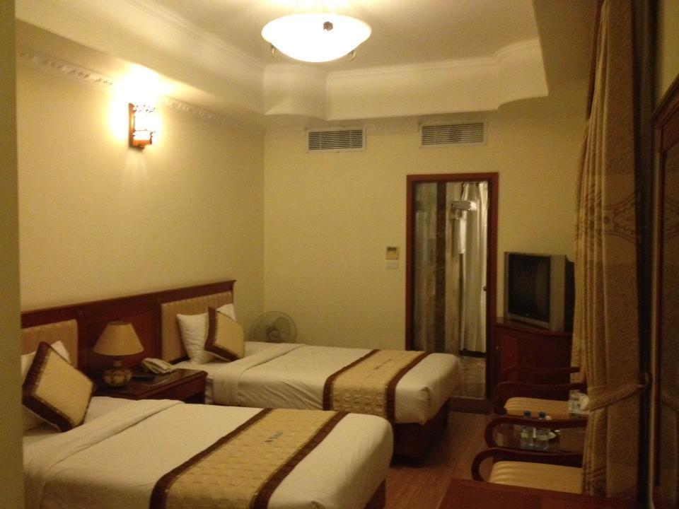 Satel Hotel Ханой Екстериор снимка
